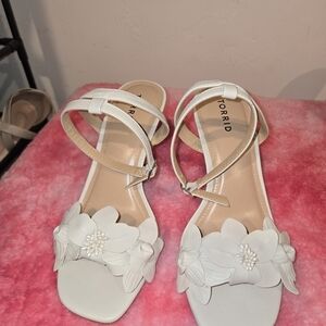 Torrid White Floral Embellished Sandals Size 9.5 WW